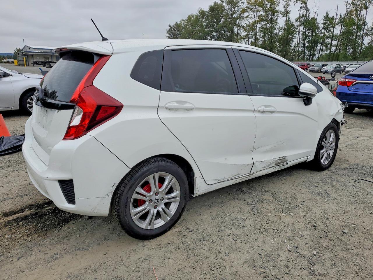 2015 Honda Fit Lx - Фото 3