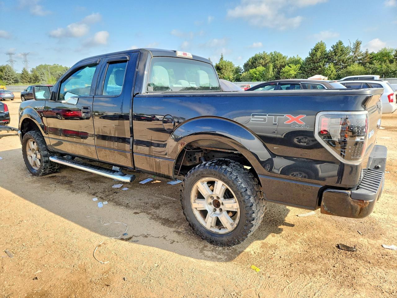 2013 Ford F150 Super Cab - Фото 2