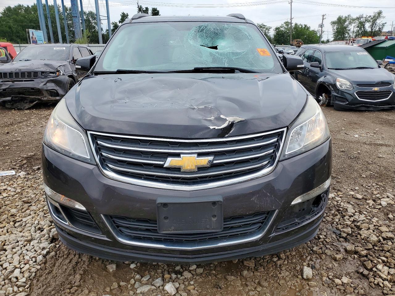 2017 Chevrolet Traverse Lt - Image 5