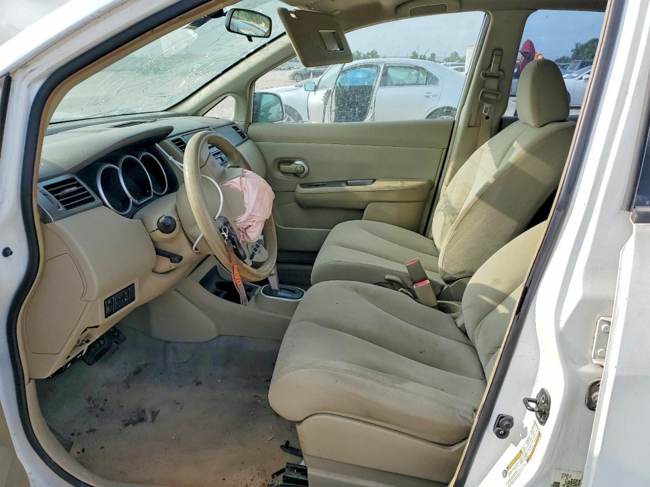 2009 Nissan Versa 1.8 S - Image 7