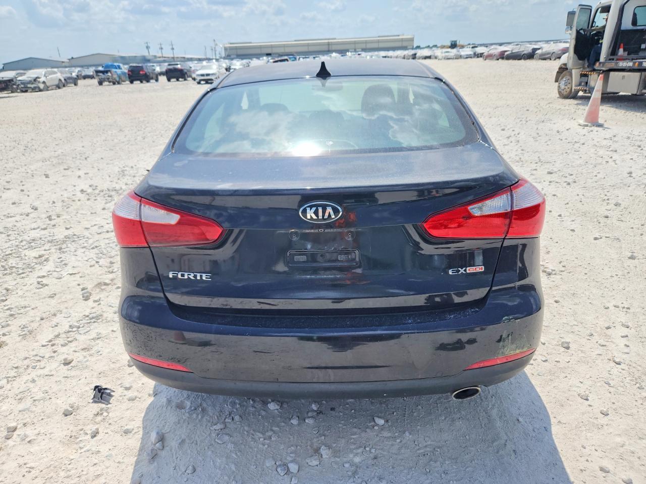 2016 Kia Forte Ex - Image 6
