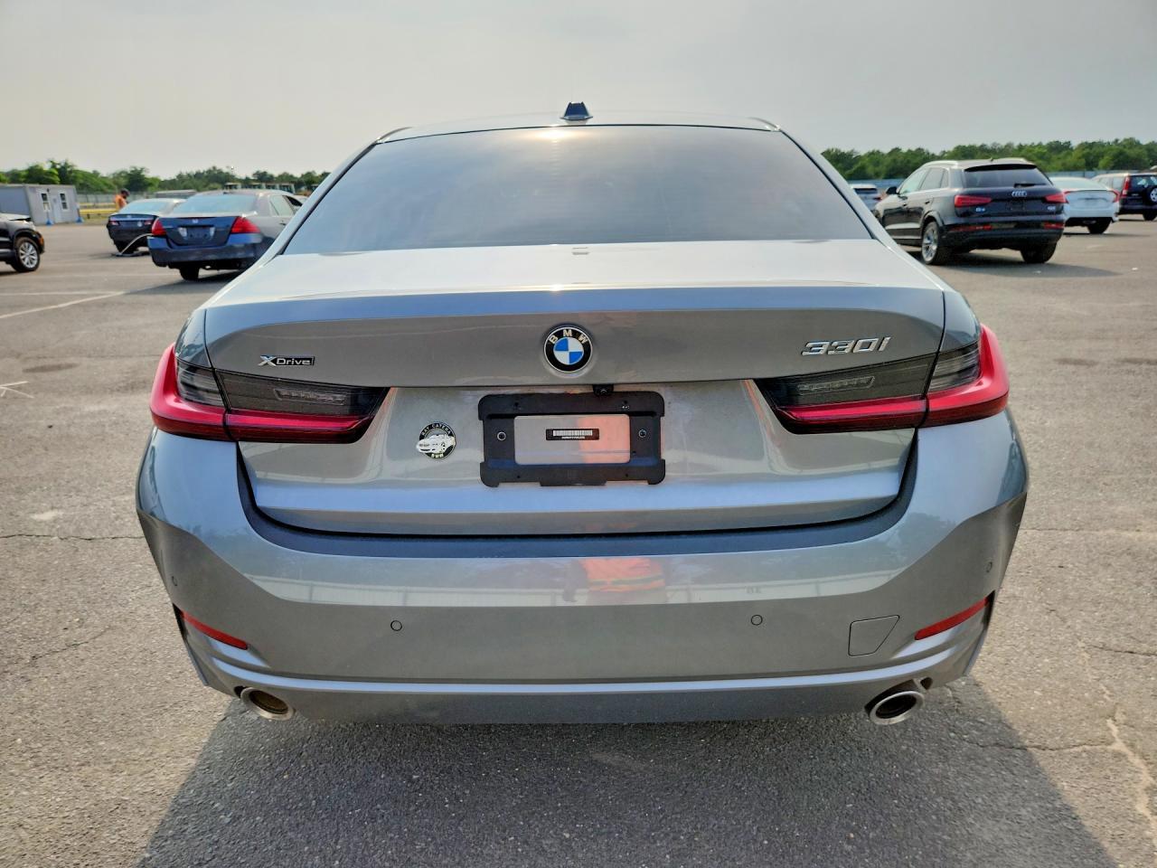 2023 BMW 330Xi - Фото 6