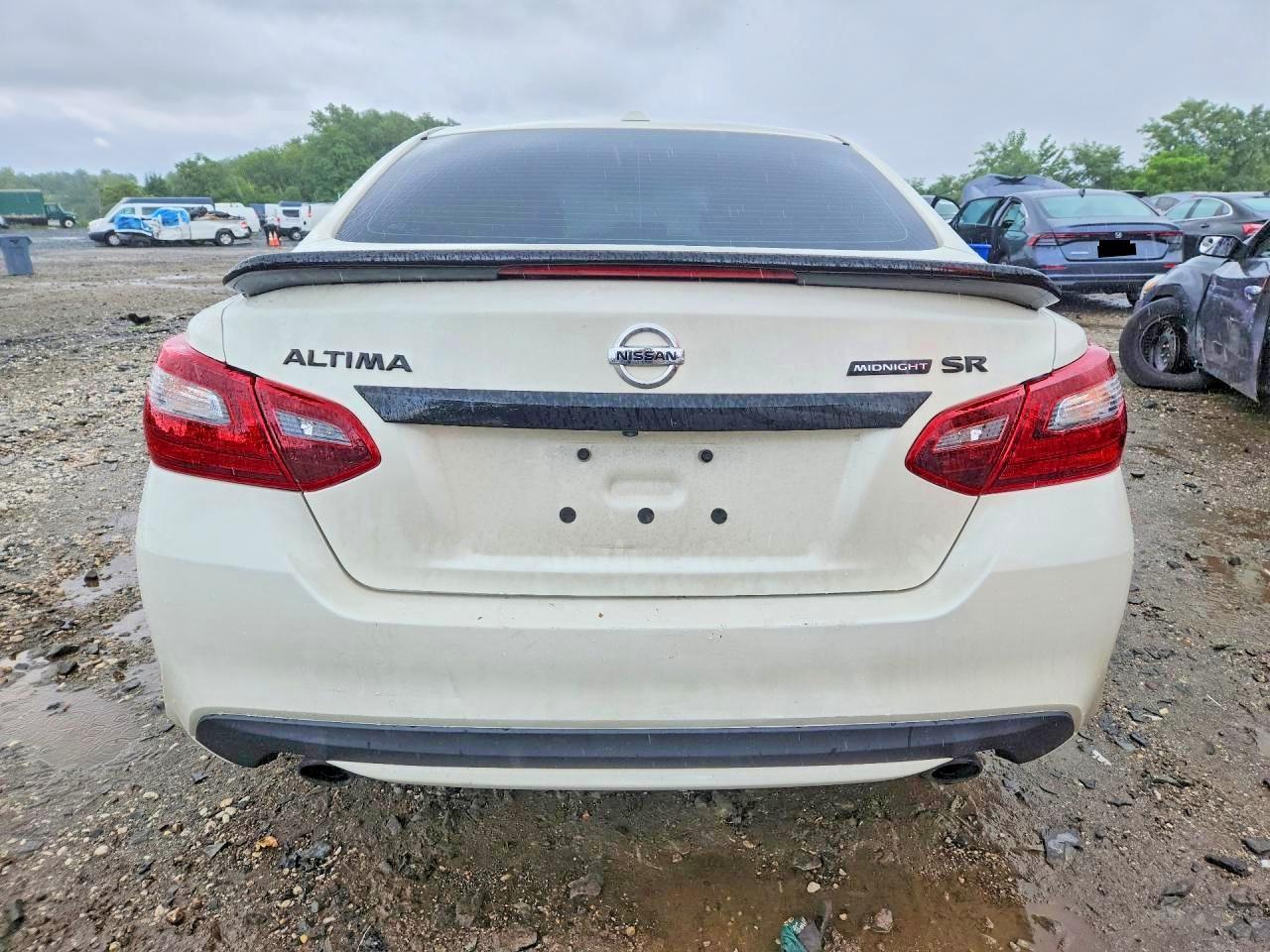 2018 Nissan Altima 2.5 Sr - Image 6