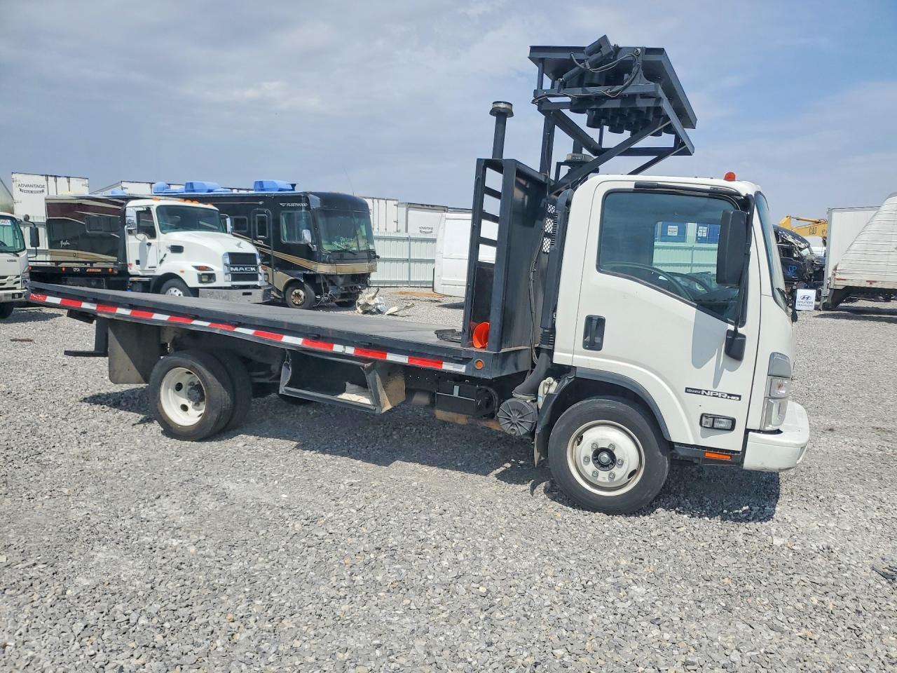 2023 Isuzu Npr Hd - Фото 4