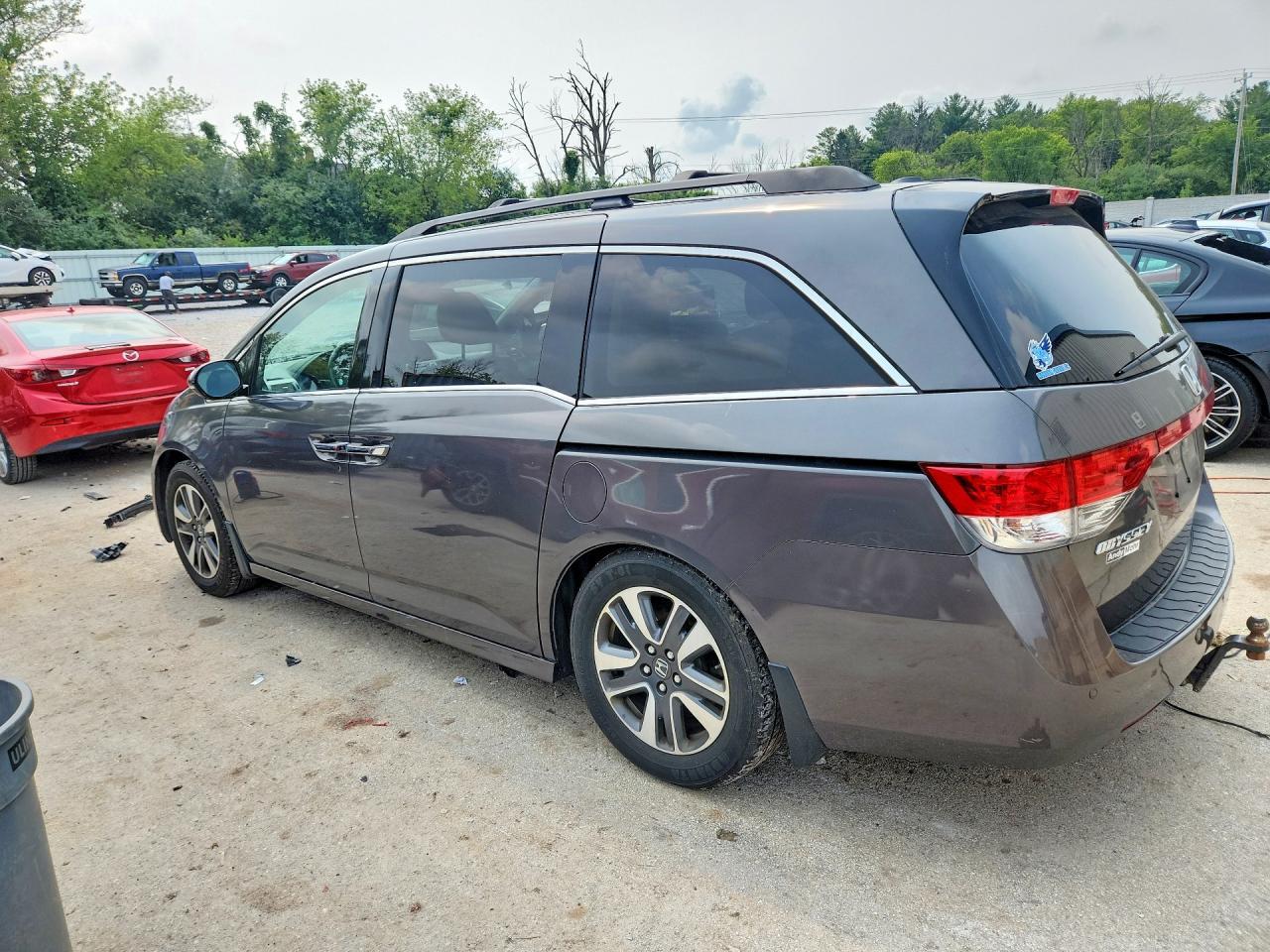 2014 Honda Odyssey Touring - Фото 2