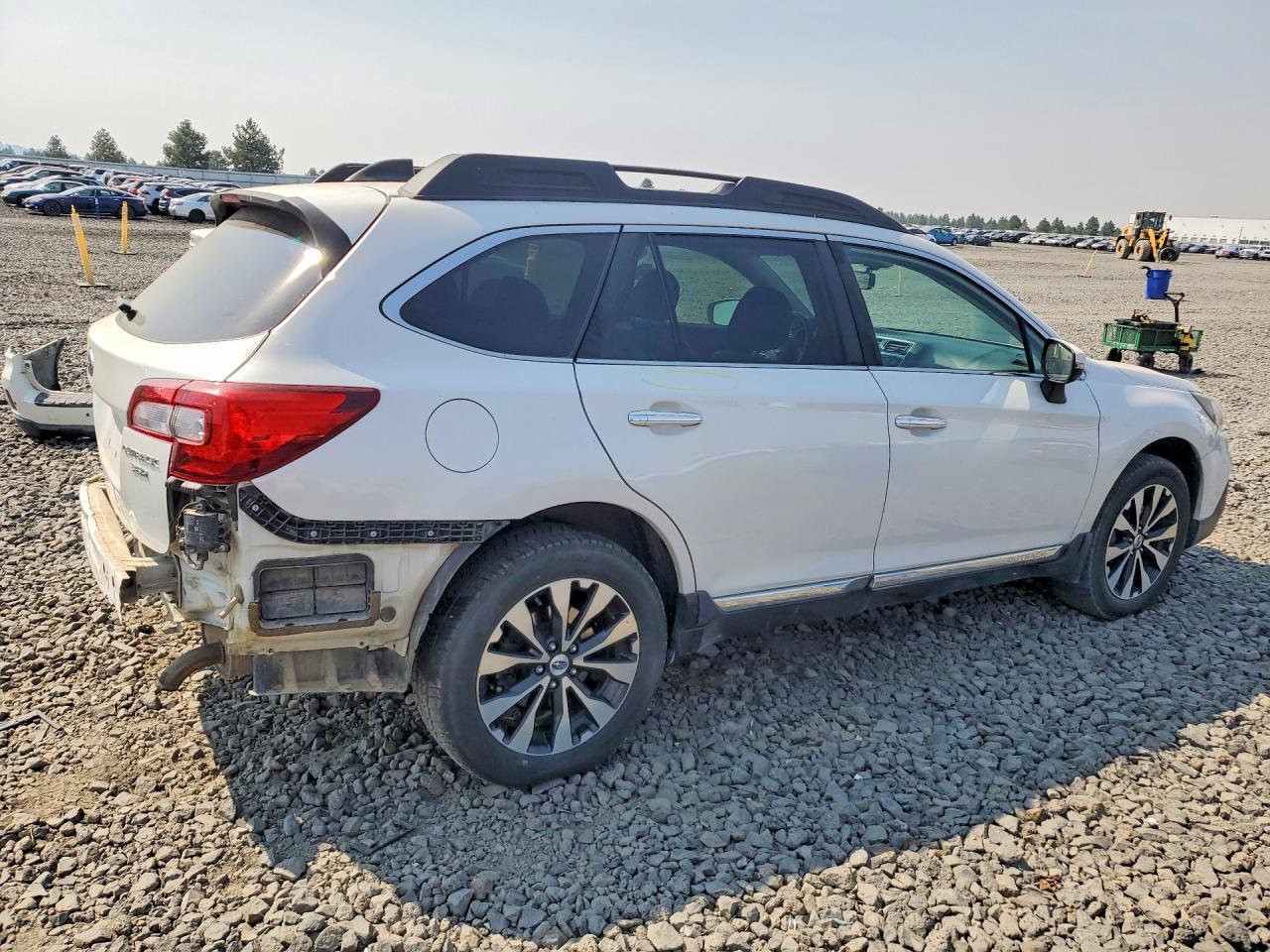 2019 Subaru Outback 3.6R Limited - Image 3