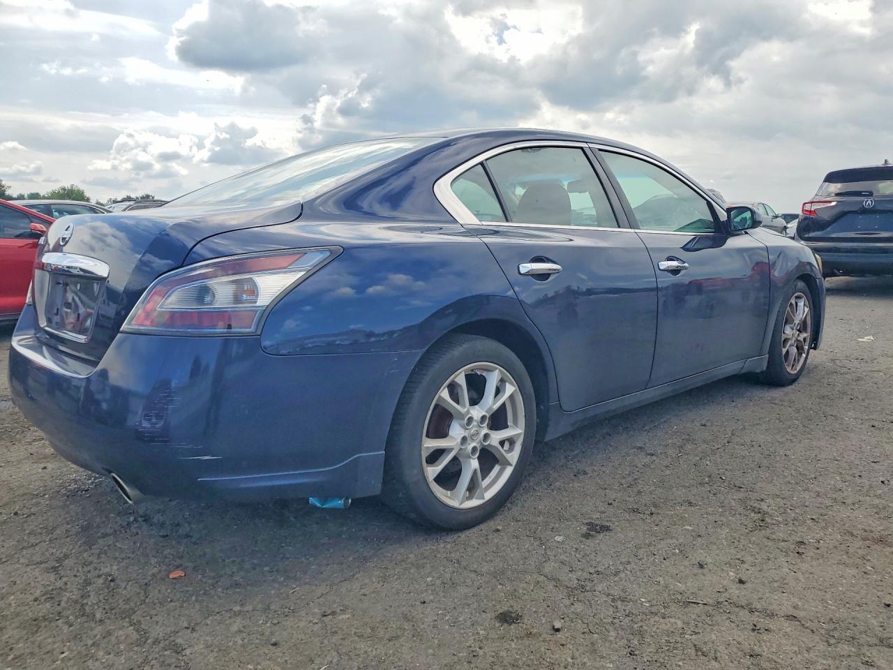 2013 Nissan Maxima 3.5 S - Фото 3