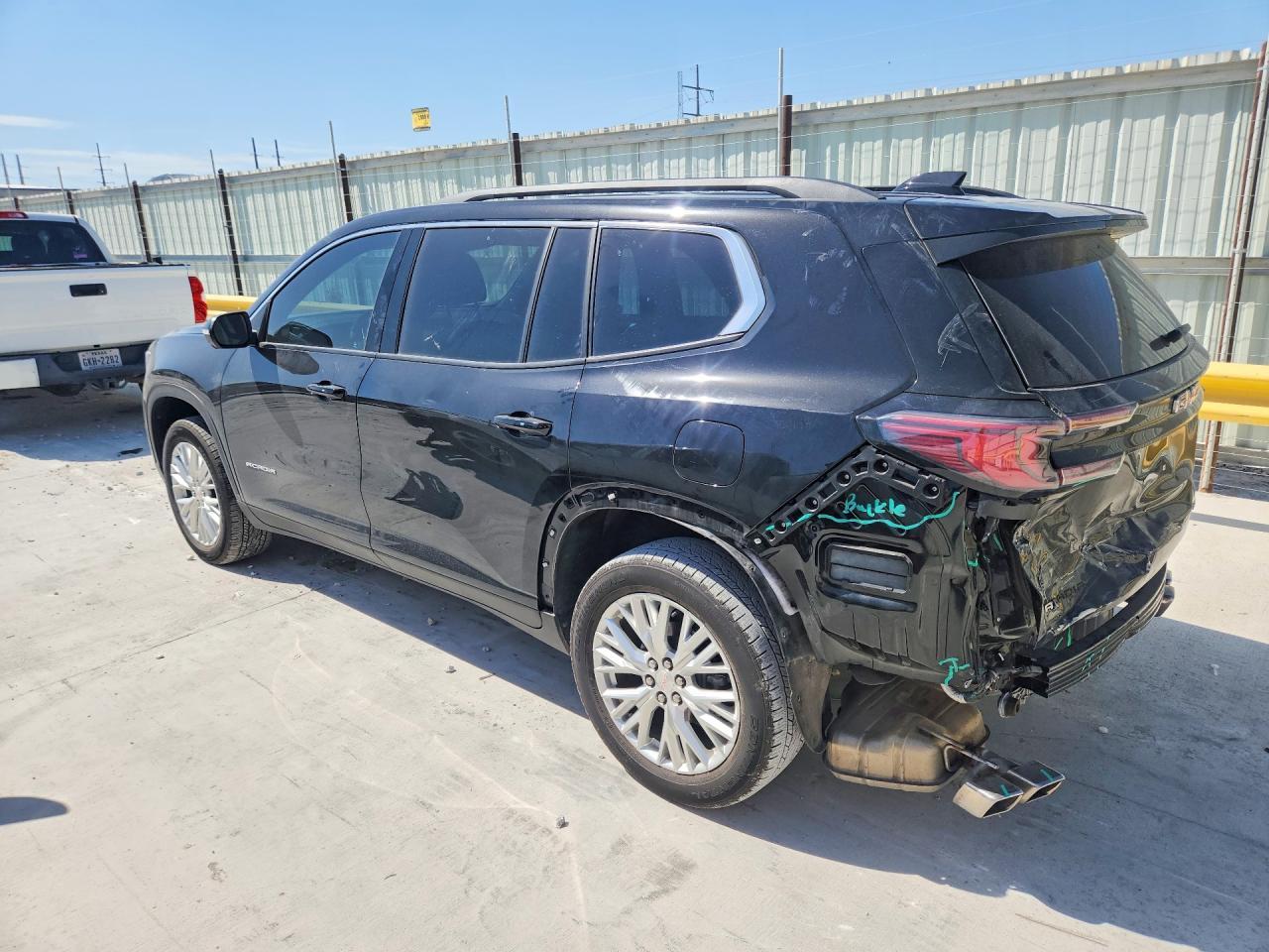 2024 GMC Acadia Uplevel - Image 2