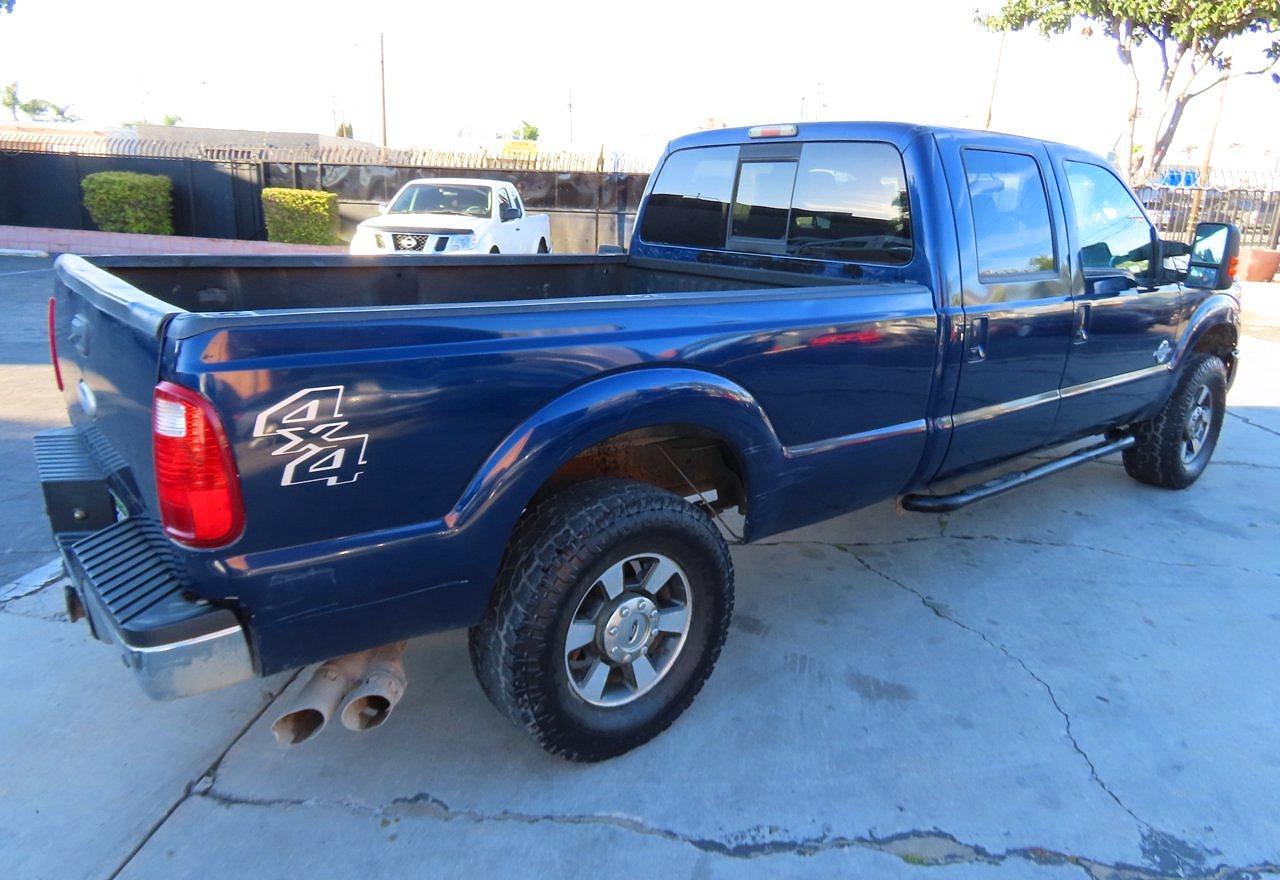 2011 Ford F250 Super Duty - Image 3