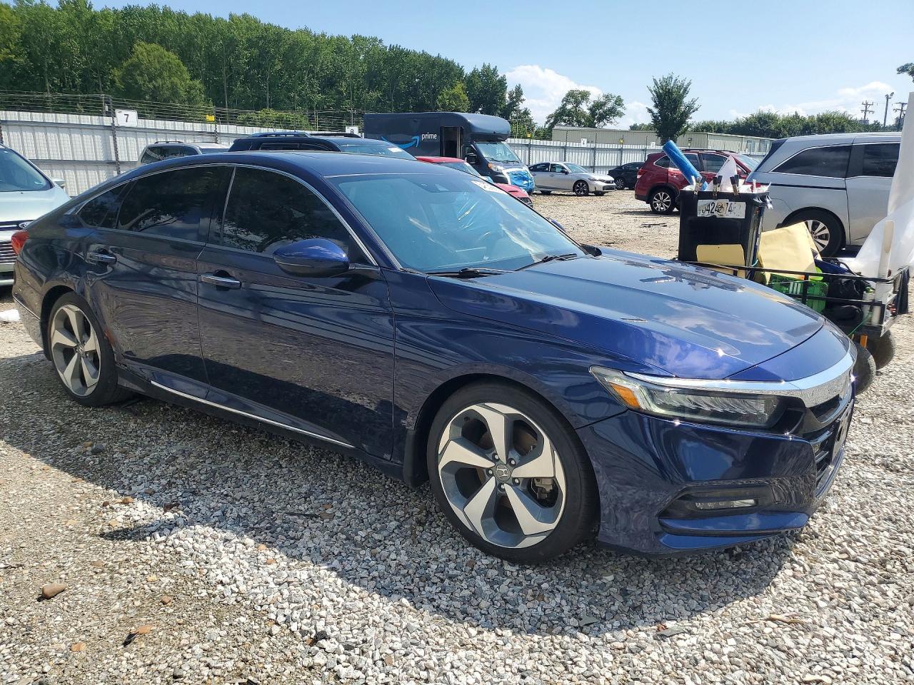 2018 Honda Accord Touring - Image 4