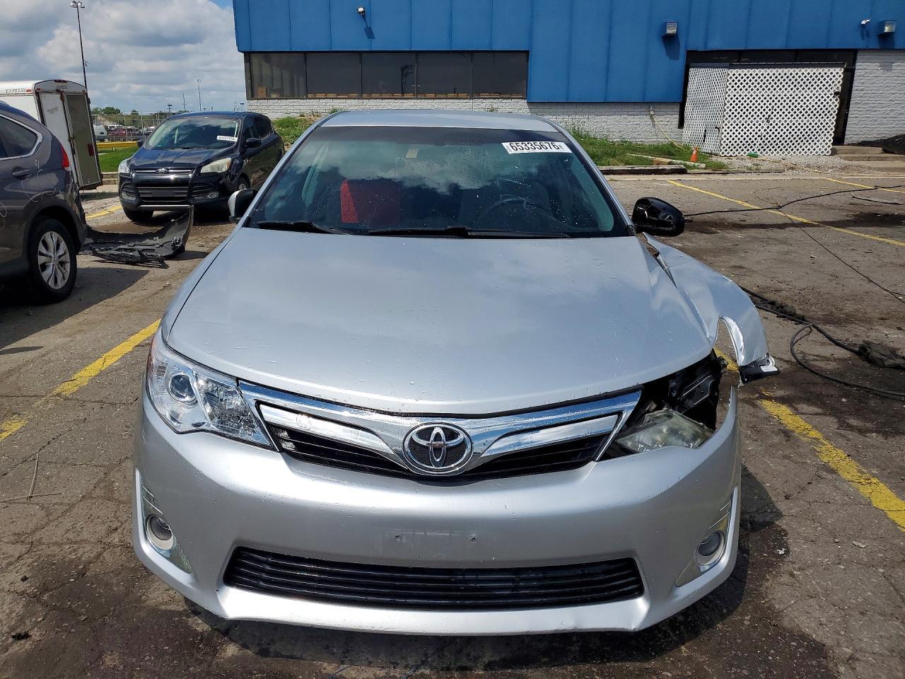 2012 Toyota Camry Le - Image 5