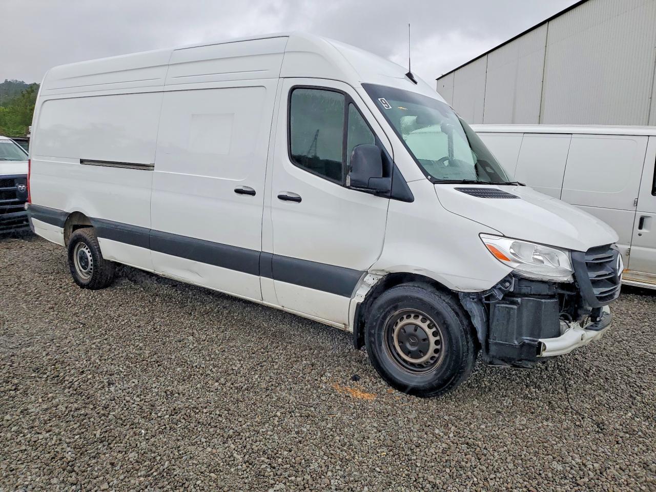2025 Mercedes-Benz Sprinter 2500 Delivery Van - Фото 4
