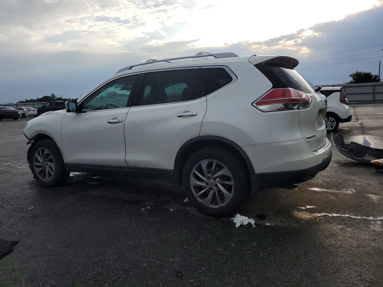 2015 Nissan Rogue Sl - Image 2