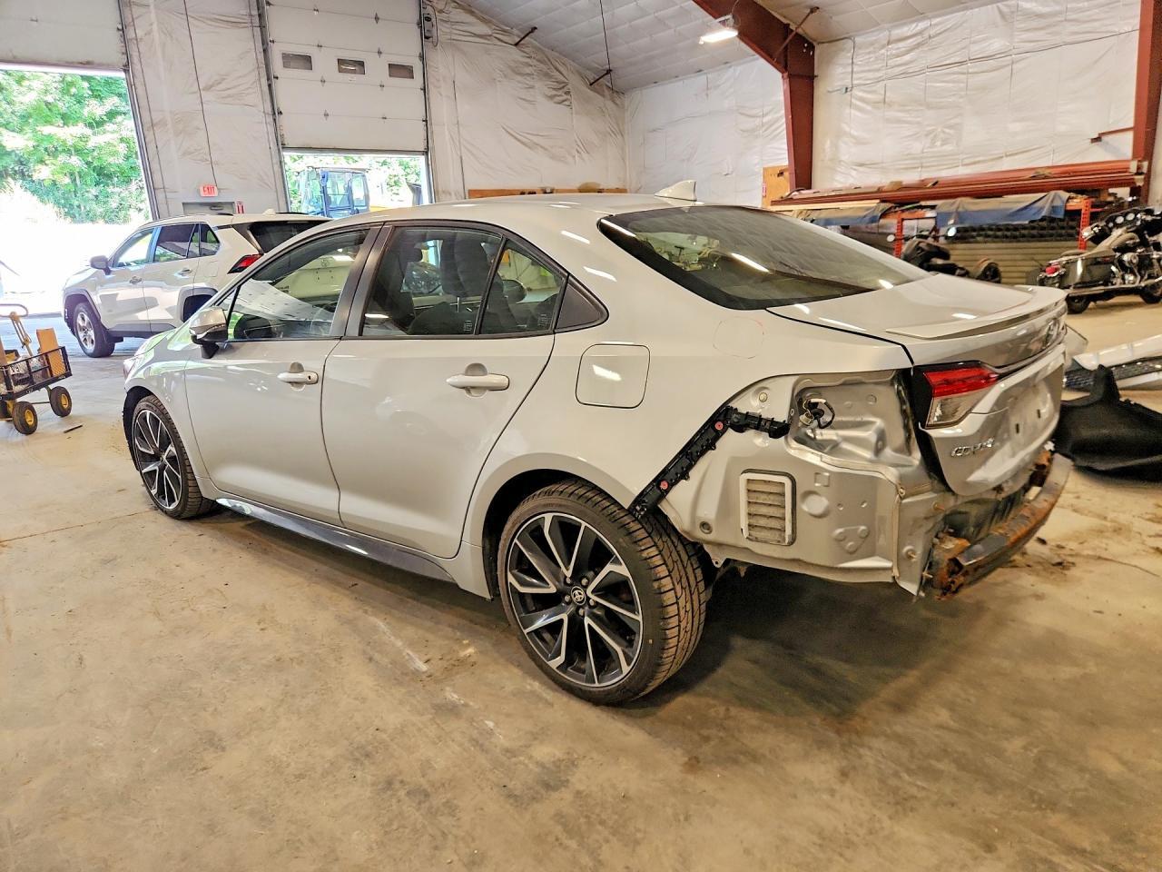 2022 Toyota Corolla Se - Фото 2