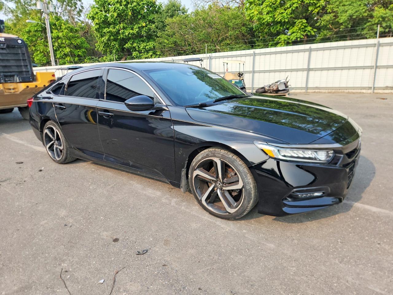 2018 Honda Accord Sport - Image 4
