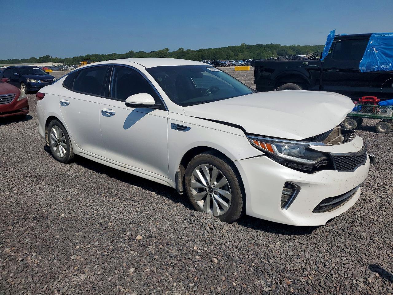 2018 Kia Optima S - Фото 4