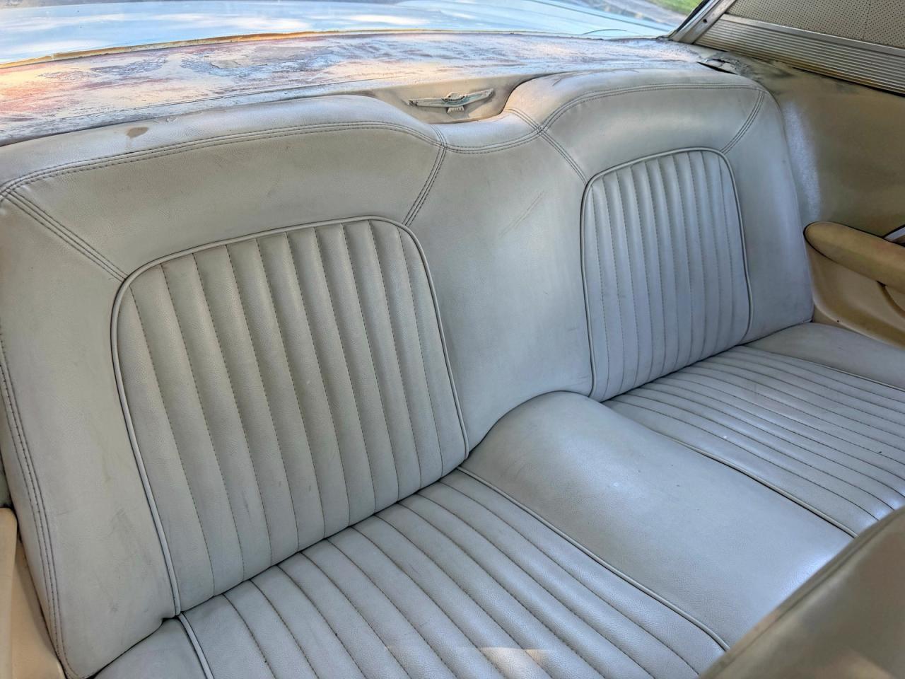 1961 Ford T-Bird - Фото 6