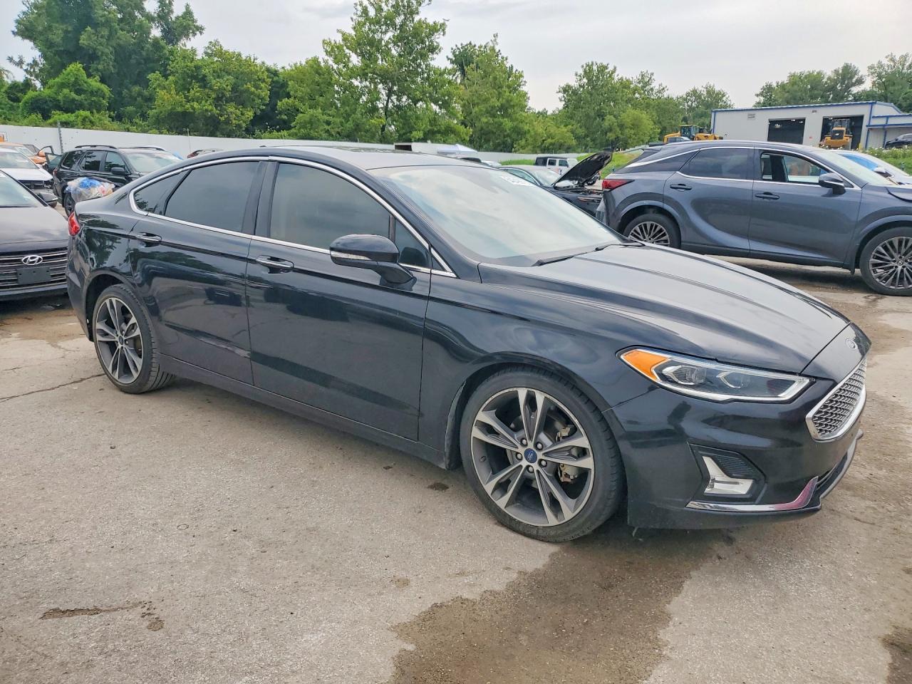 2020 Ford Fusion Titanium - Фото 4