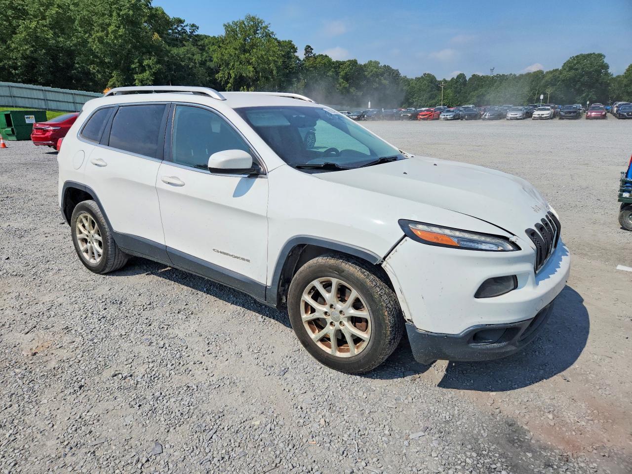 2016 Jeep Cherokee Latitude - Фото 4
