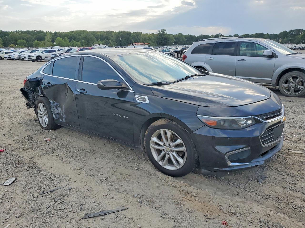 2018 Chevrolet Malibu Lt - Image 4