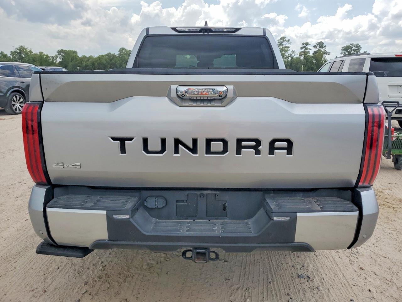 2024 Toyota Tundra Crewmax Limited - Фото 6
