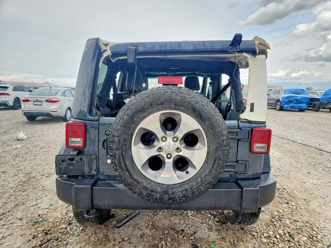 2016 Jeep Wrangler Unlimited Rubicon - Image 6