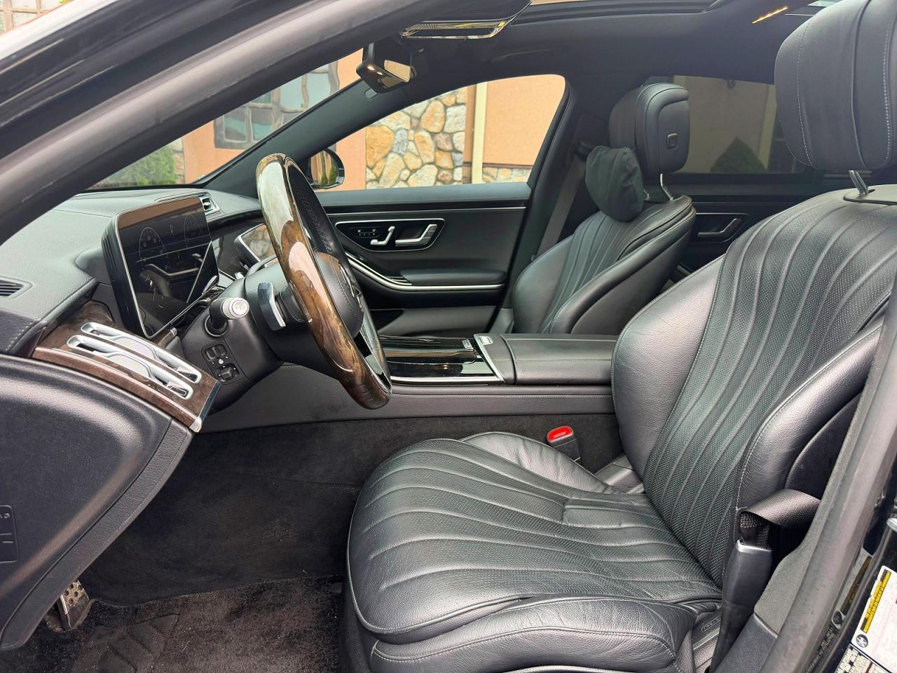 2022 Mercedes-Benz S 500 4Matic - Image 7
