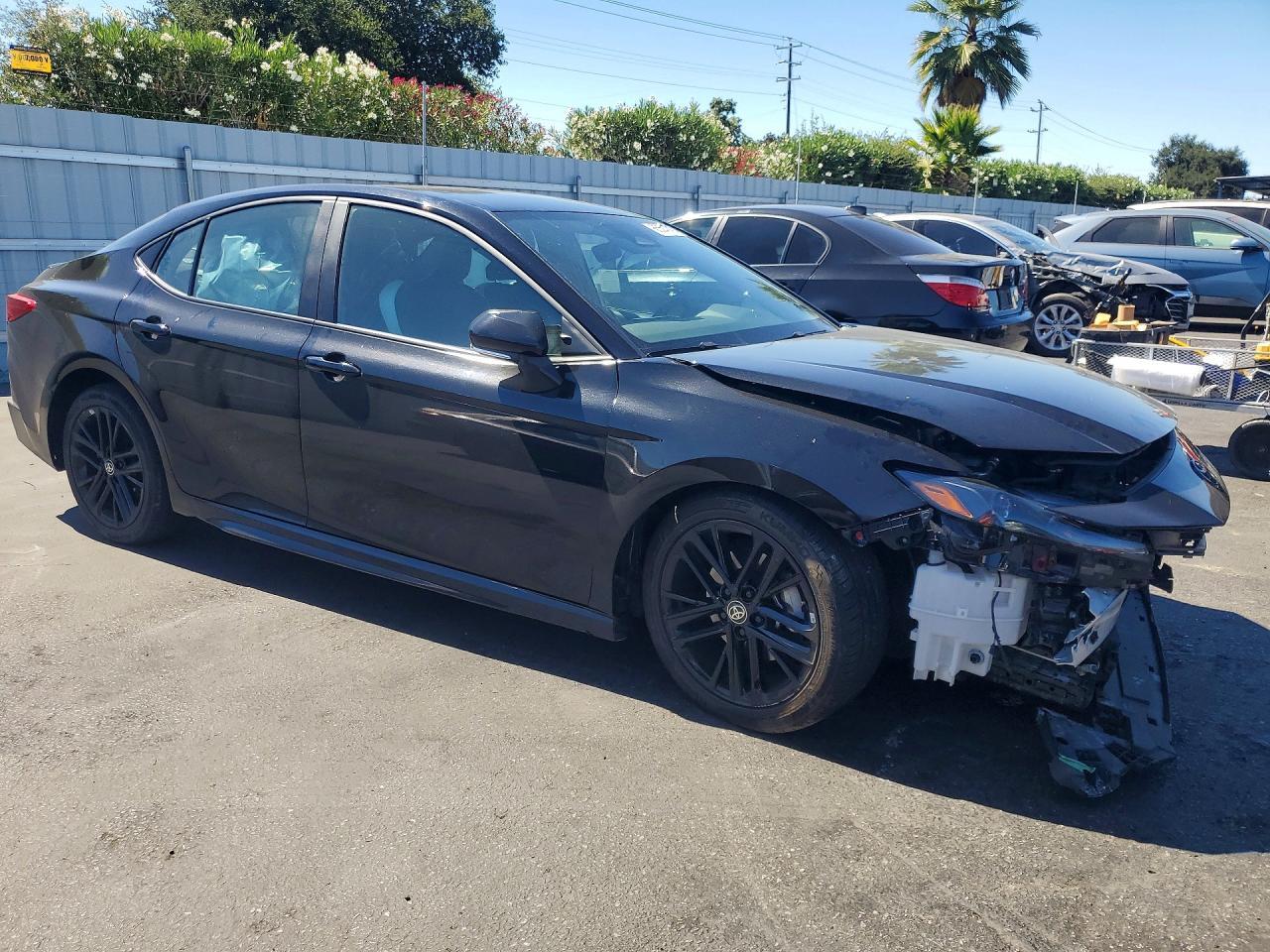 2025 Toyota Camry Se - Фото 4