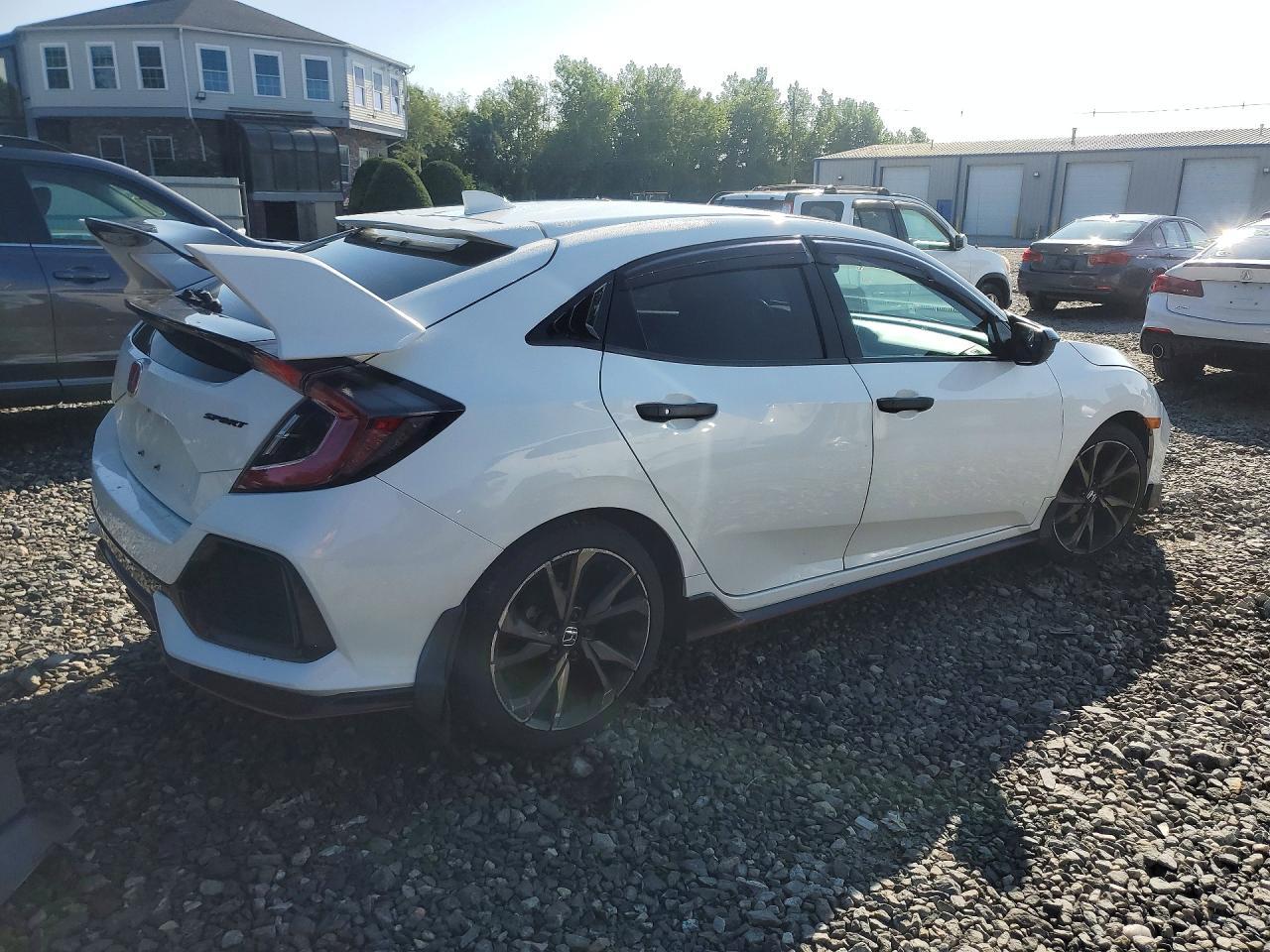 2018 Honda Civic Sport - Фото 3