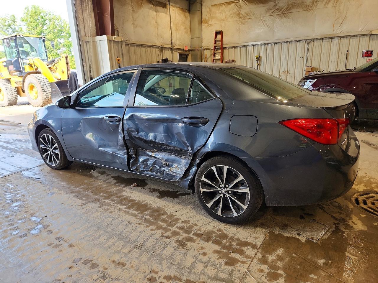2018 Toyota Corolla Se - Фото 2