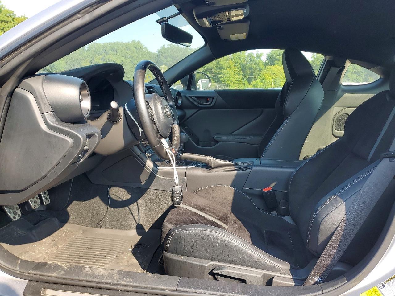 2022 Toyota Gr 86 Premium - Фото 7