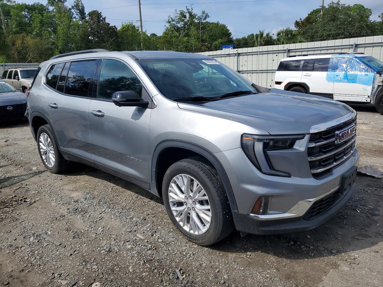 2024 GMC Acadia - Image 4