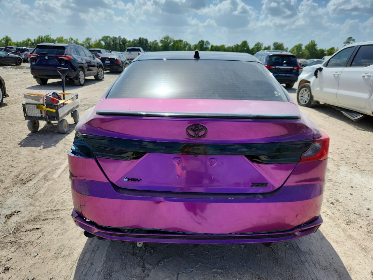 2025 Toyota Camry Xse - Фото 6