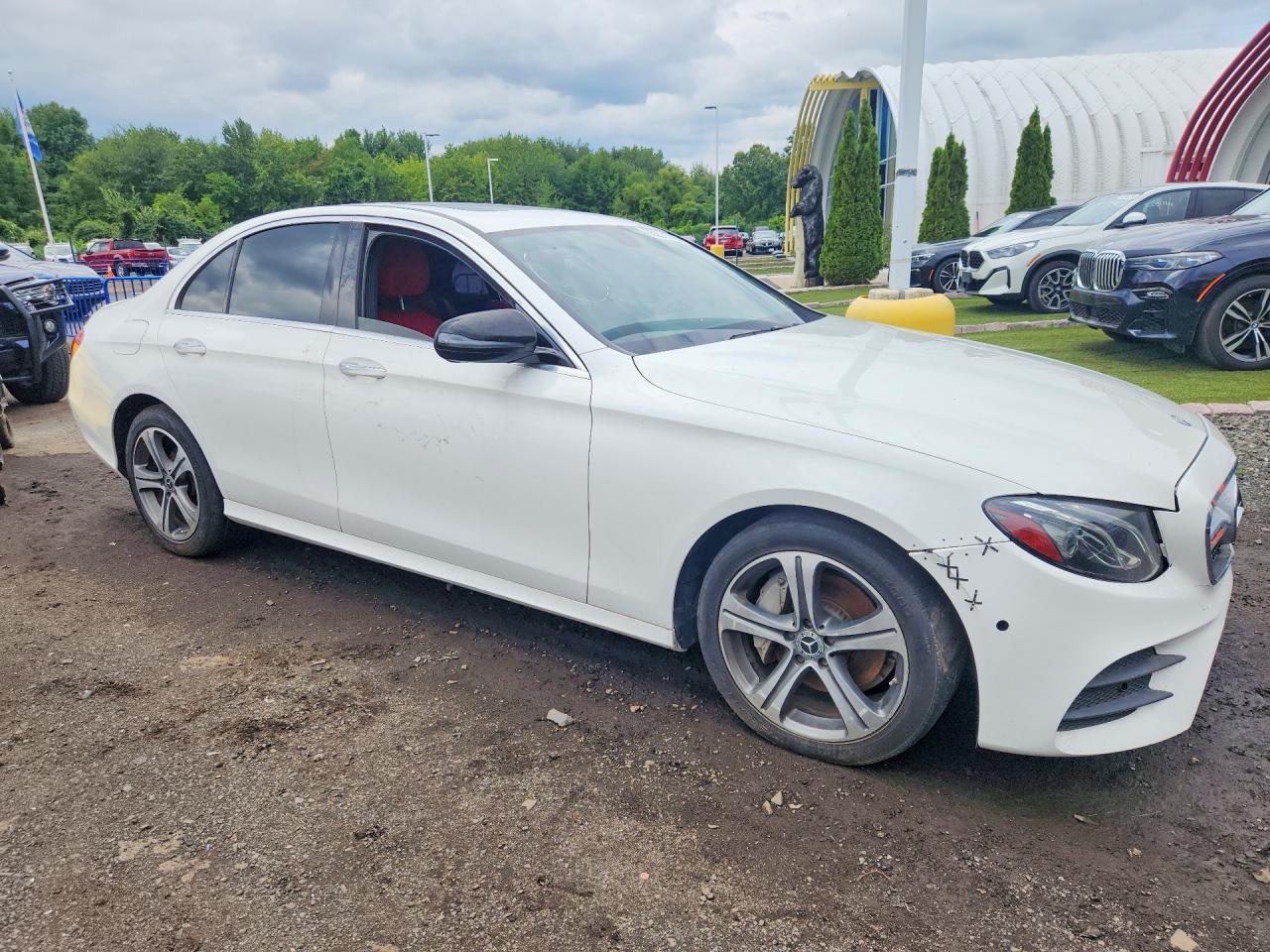 2017 Mercedes-Benz E 300 - Фото 4