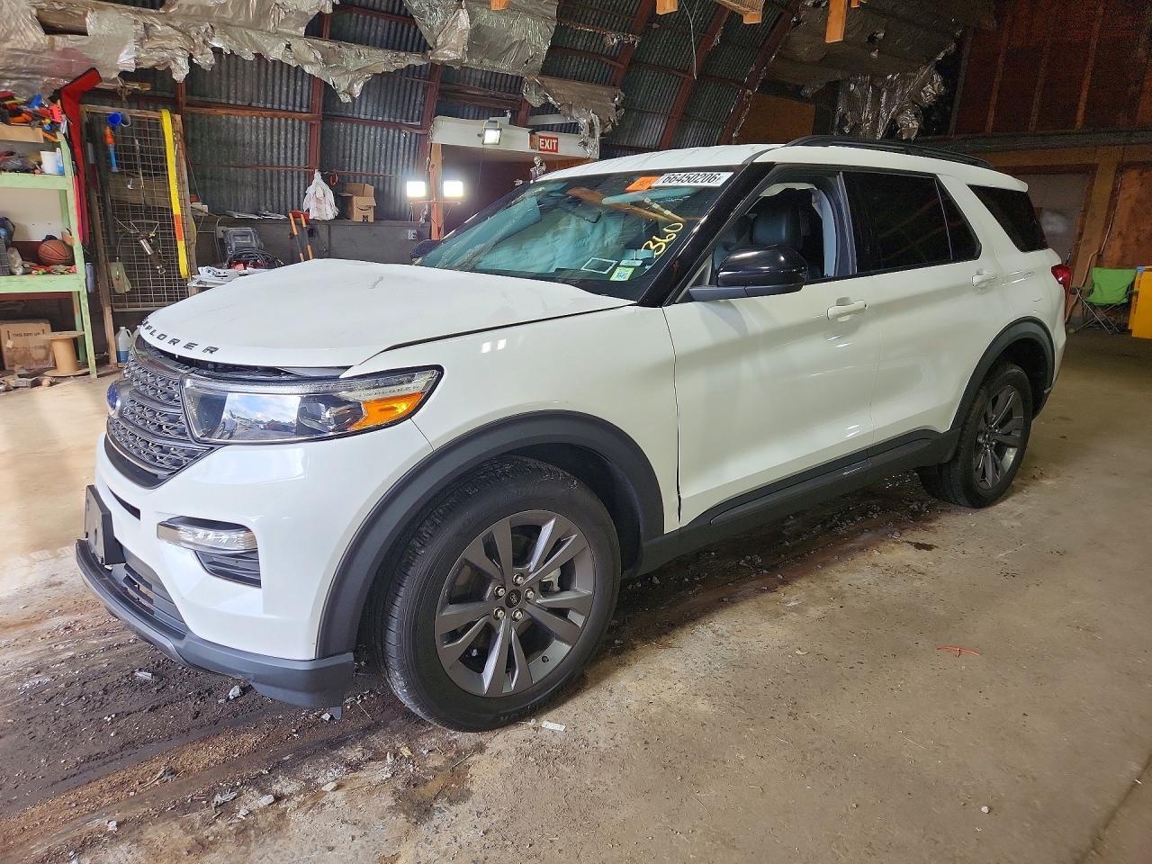 2022 Ford Explorer Xlt