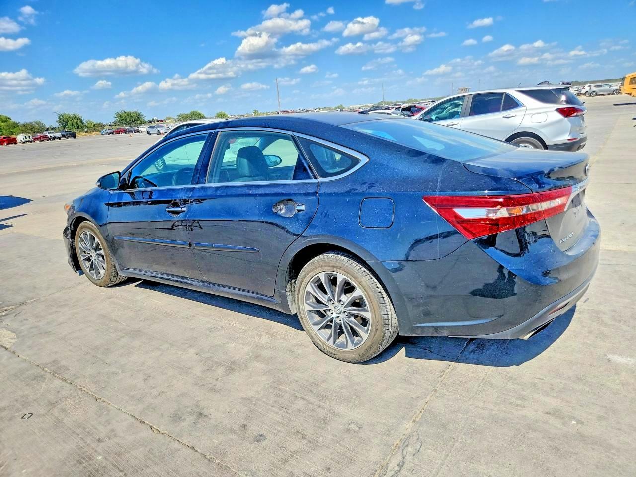 2016 Toyota Avalon Xle Plus - Фото 2