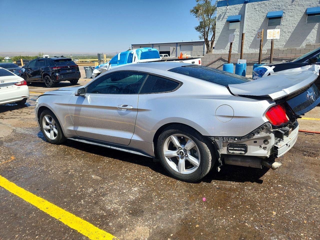2016 Ford Mustang - Фото 2
