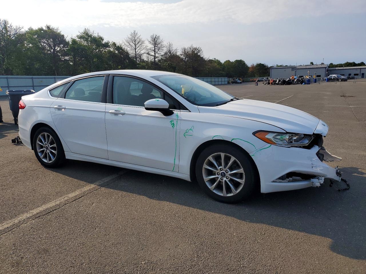 2017 Ford Fusion Se - Фото 4