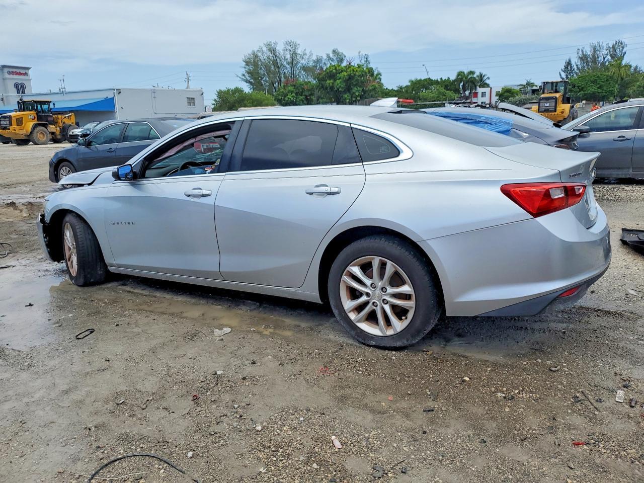 2017 Chevrolet Malibu Lt - Фото 2
