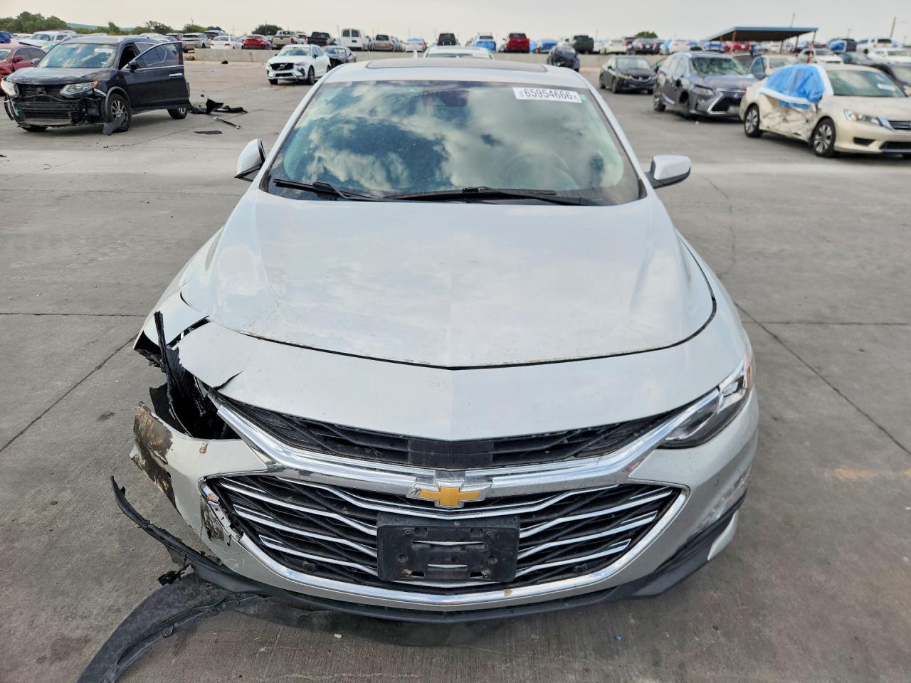 2022 Chevrolet Malibu Premier - Фото 5