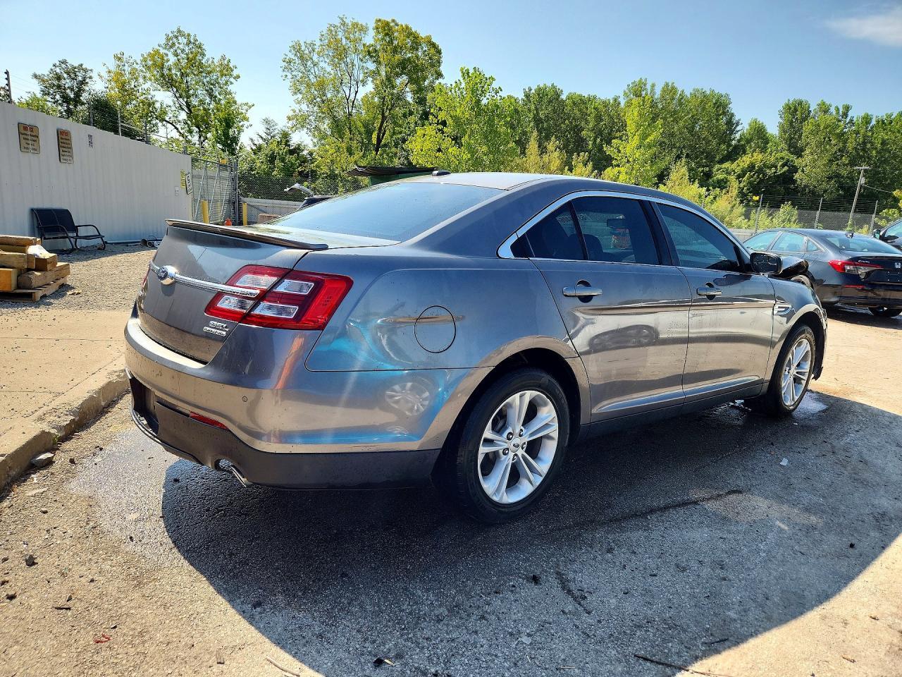 2014 Ford Taurus Sel - Фото 3