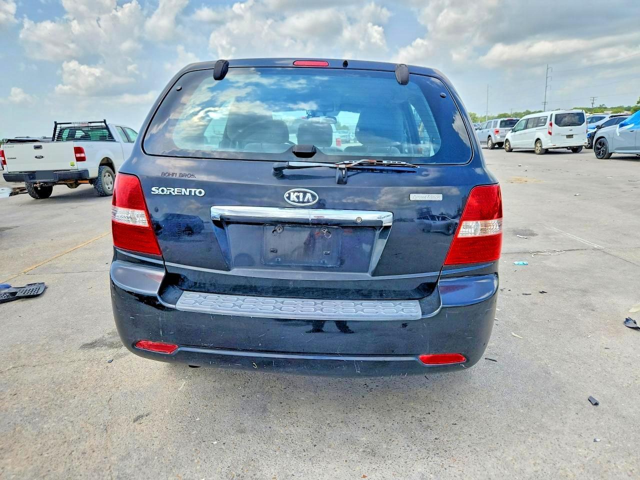 2008 Kia Sorento Base - Фото 6