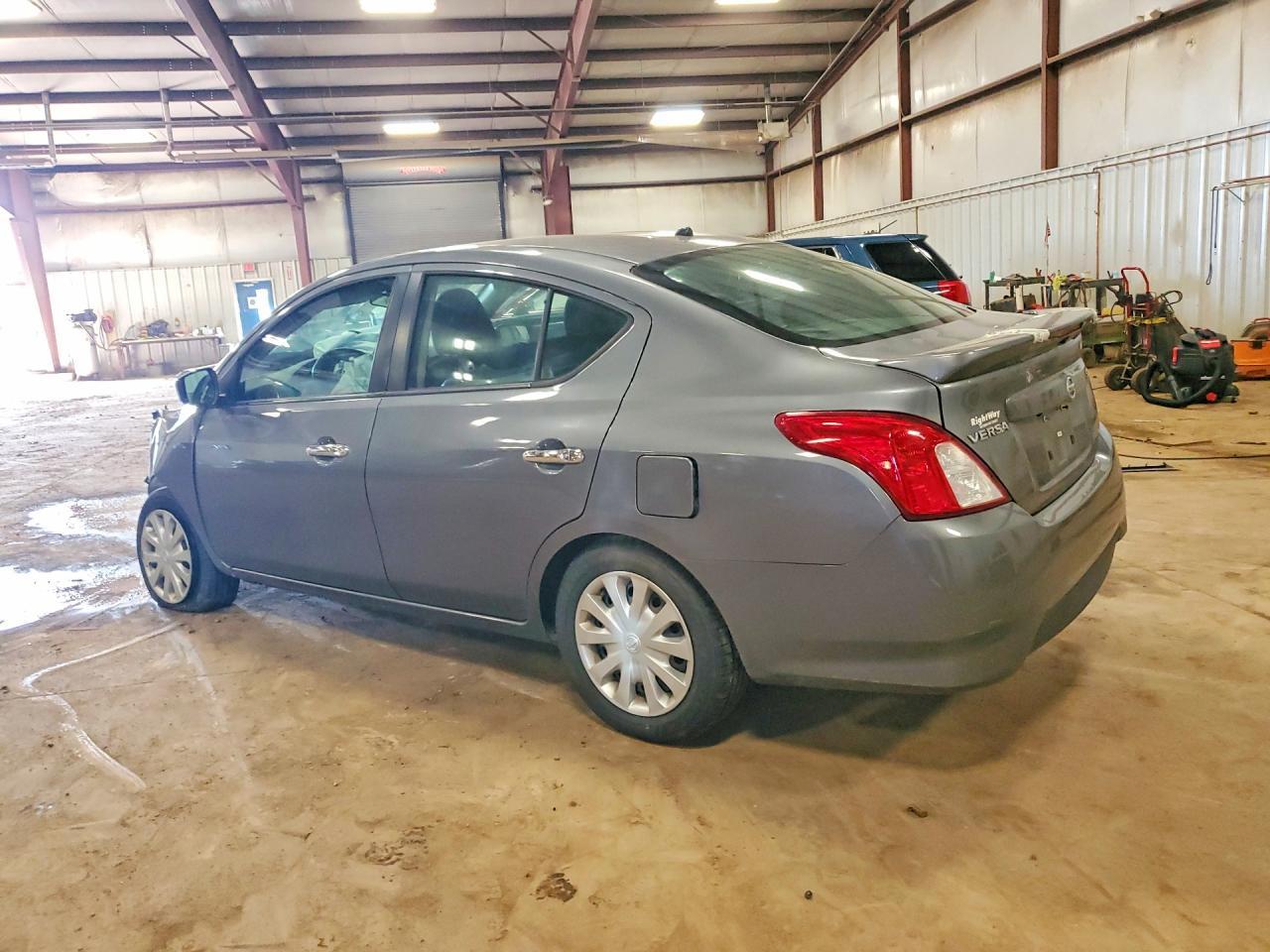 2019 Nissan Versa Sv - Фото 2
