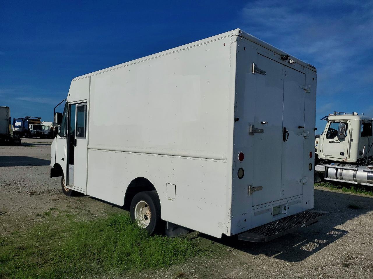 2012 Ford E350 Delivery Truck - Image 2