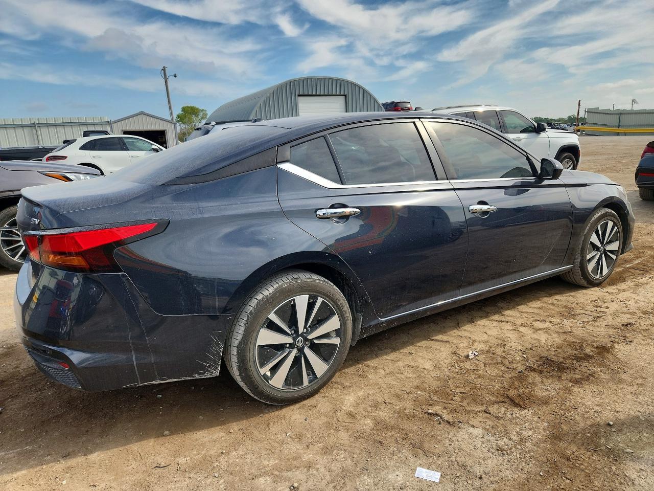 2021 Nissan Altima Sv - Фото 3