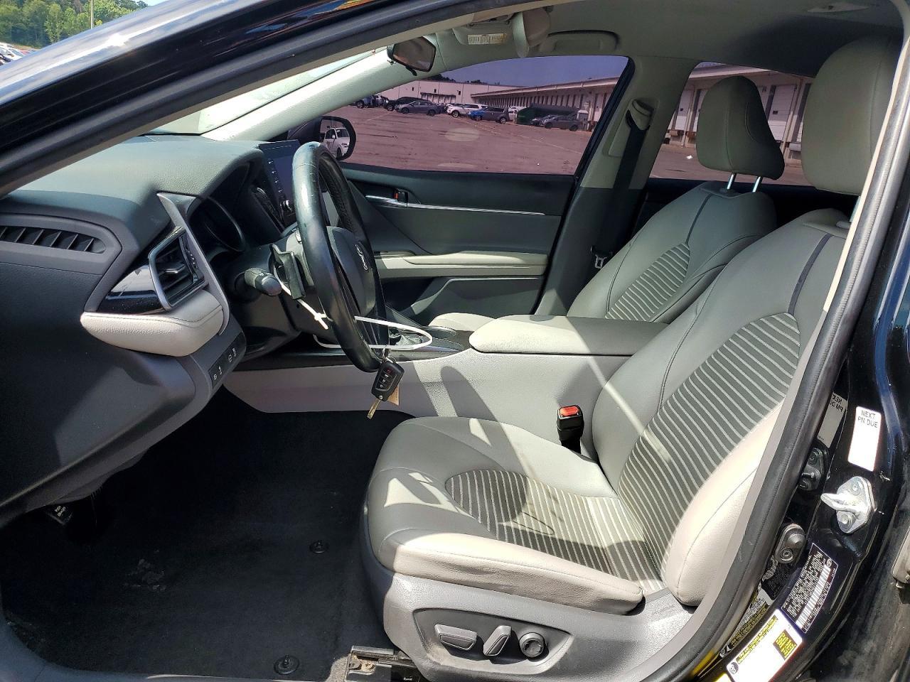 2021 Toyota Camry Se - Image 7