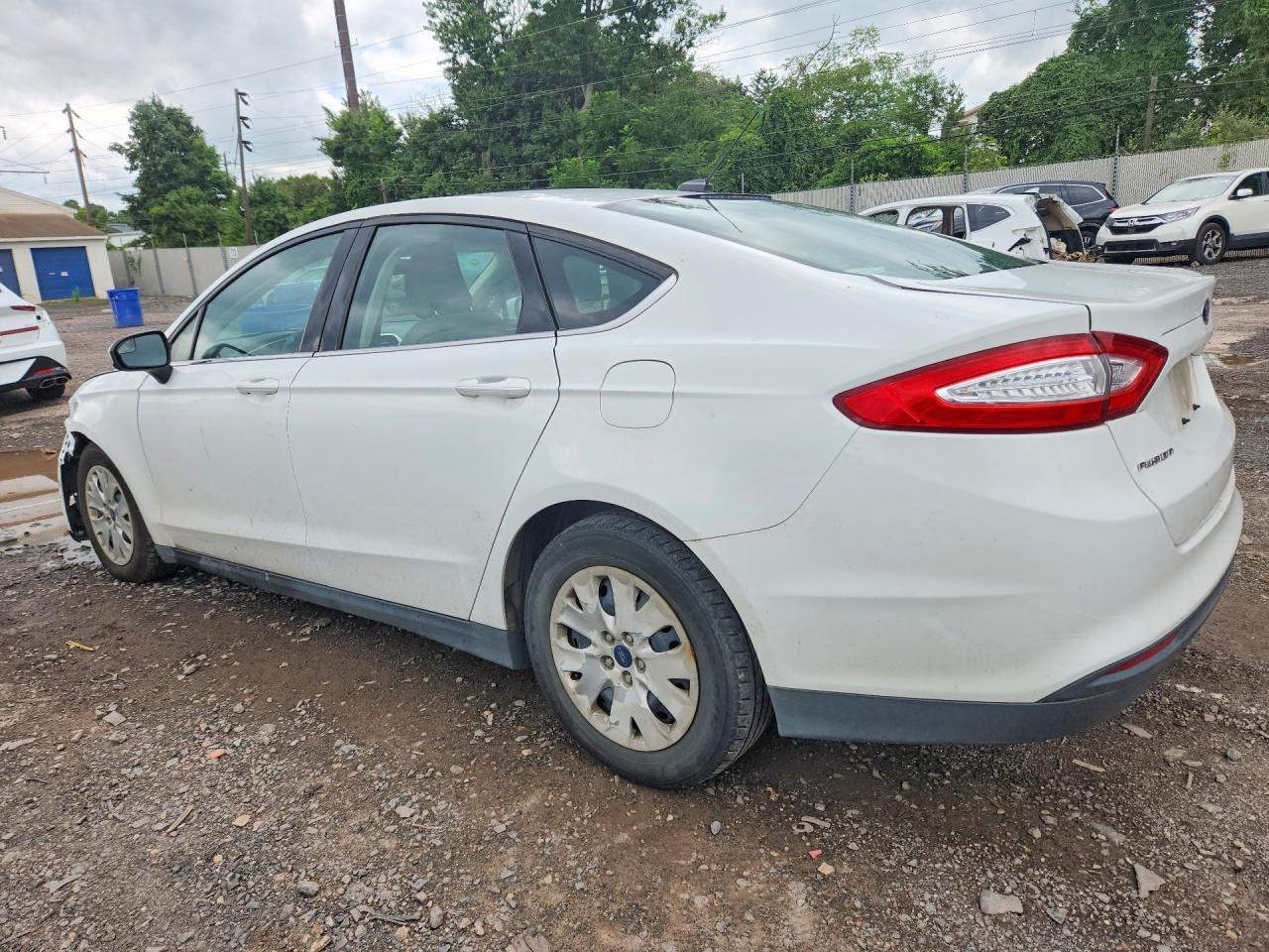 2013 Ford Fusion S - Фото 2