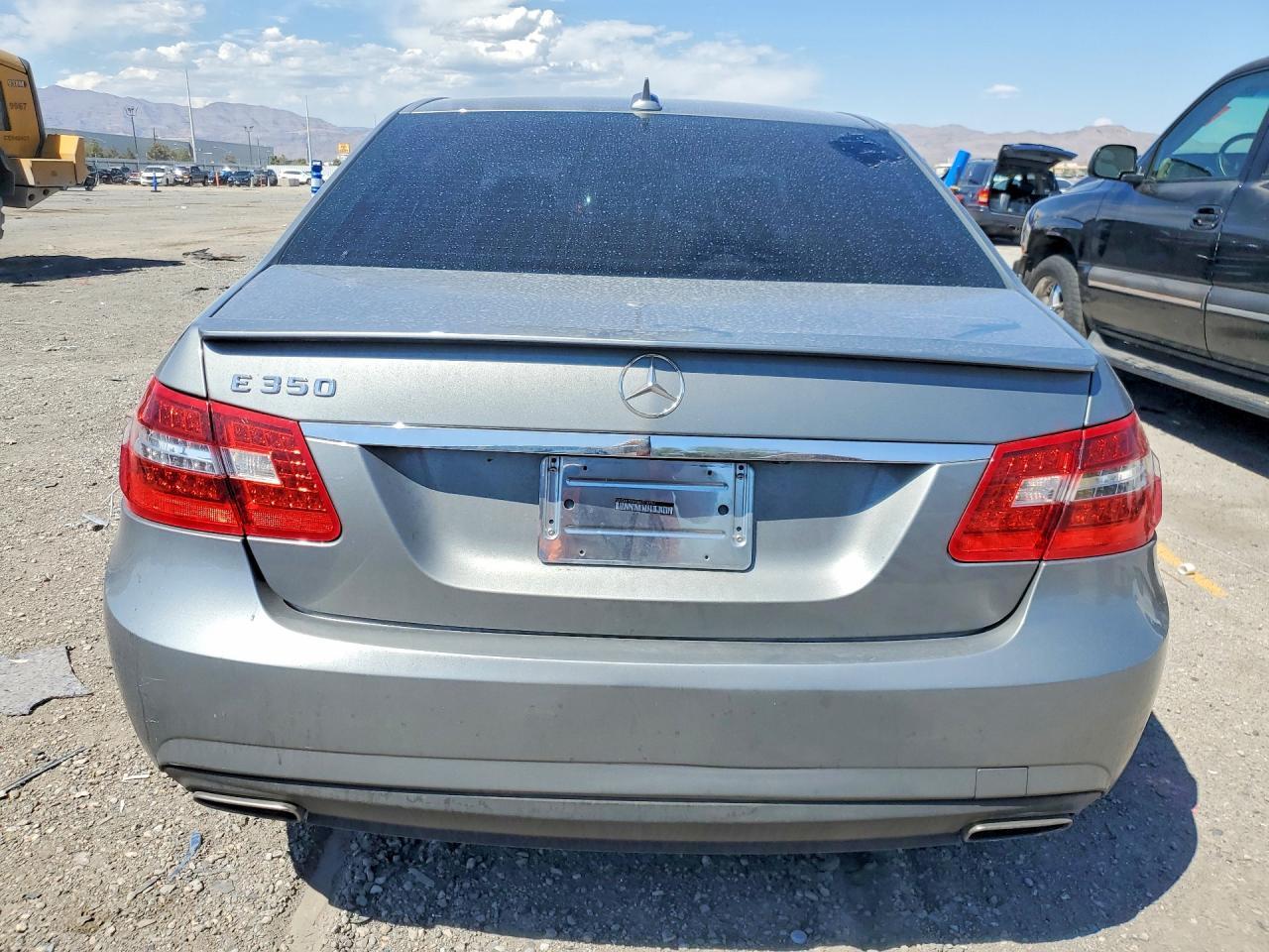 2011 Mercedes-Benz E 350 - Фото 6