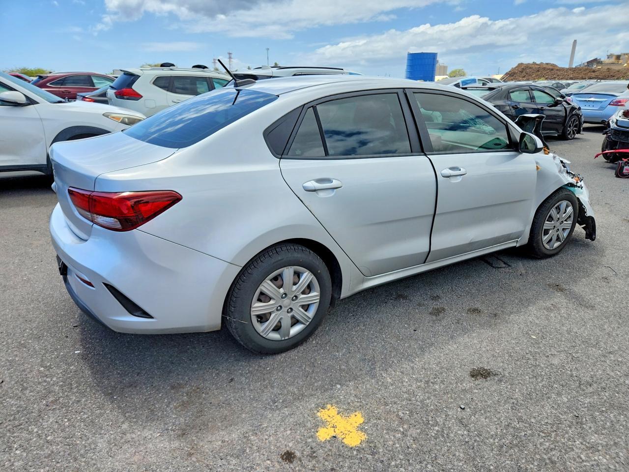 2022 Kia Rio S - Image 3