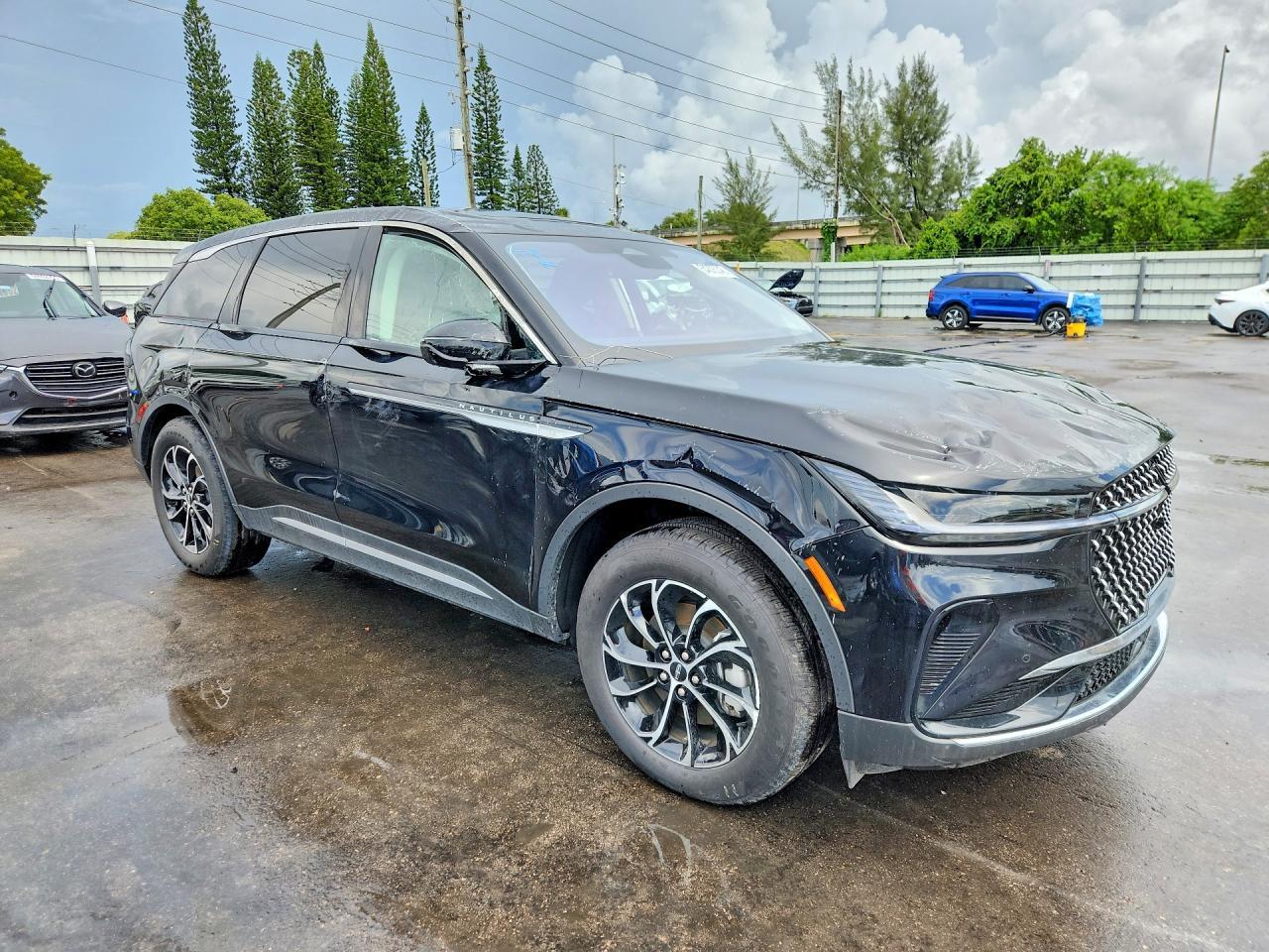 2025 Lincoln Nautilus Premiere - Image 4
